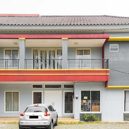 Reddoorz Near Siloam Karawaci 3 Hotell Tangerang Exteriör bild