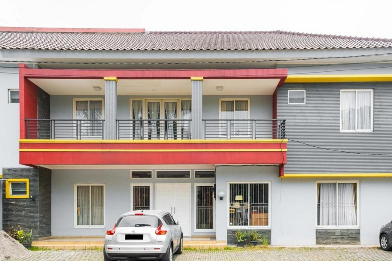 Reddoorz Near Siloam Karawaci 3 Hotell Tangerang Exteriör bild